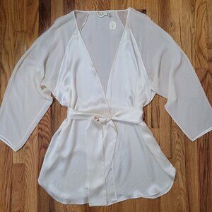 Vintage Victoria’s Secret 100% Silk Robe Size Medium Large Gold Label Kimono NWT